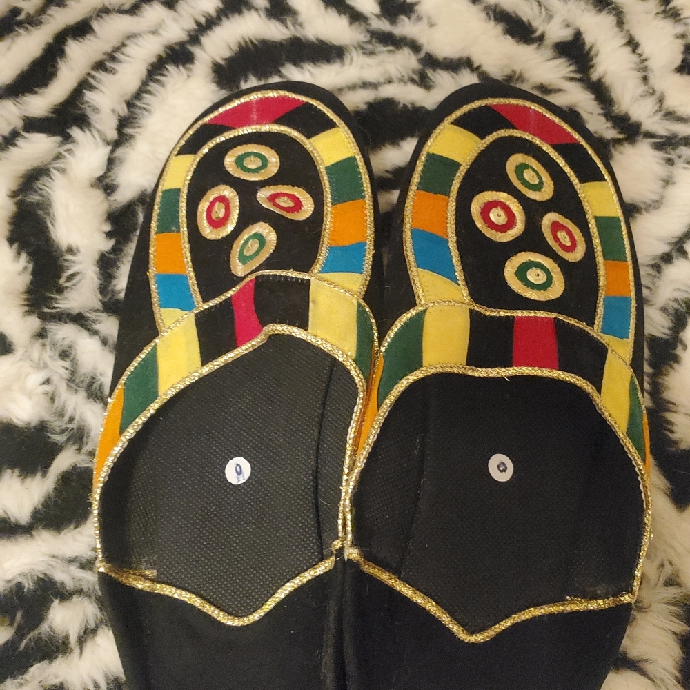 Shoes - Picture 2 of 2